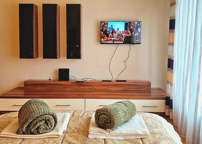 H10 Apartment With Free Parking