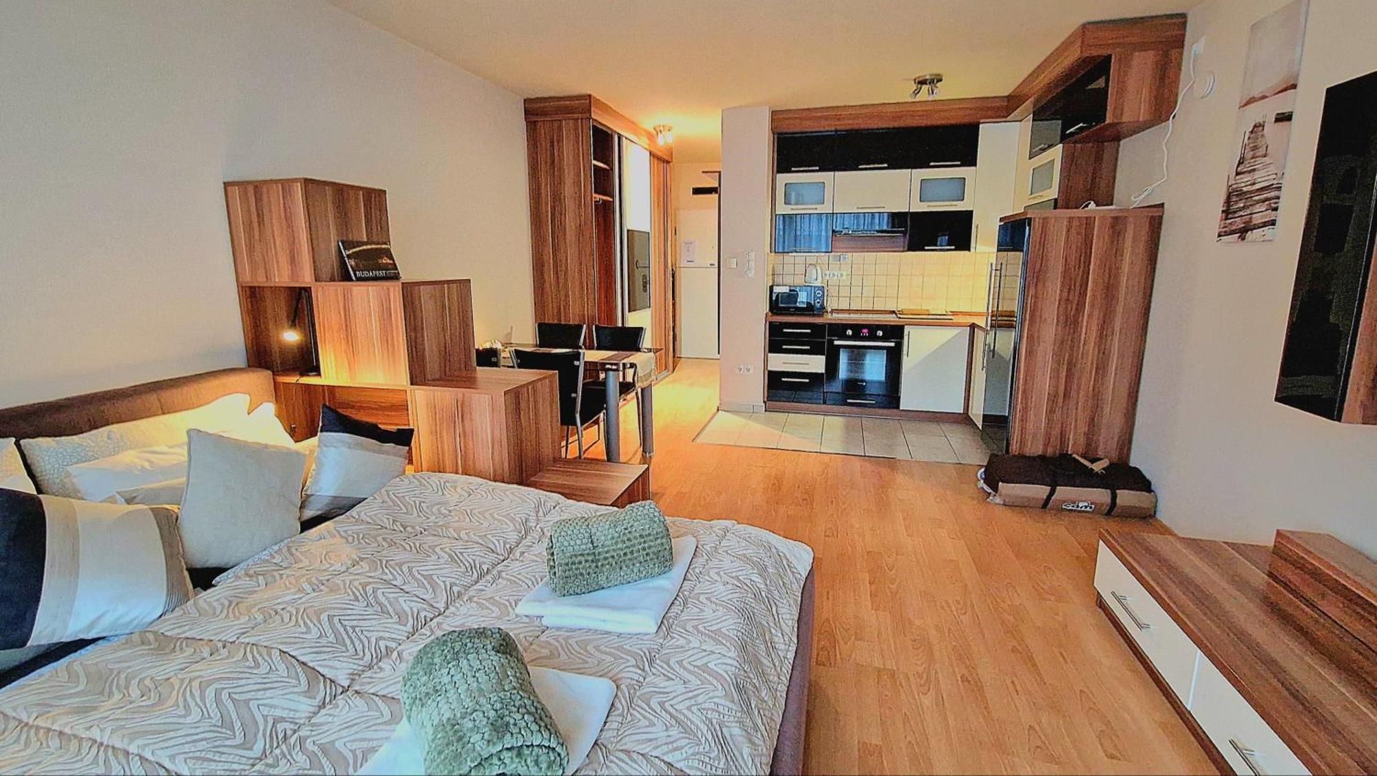 H10 With Free Parking Appartement Budapest