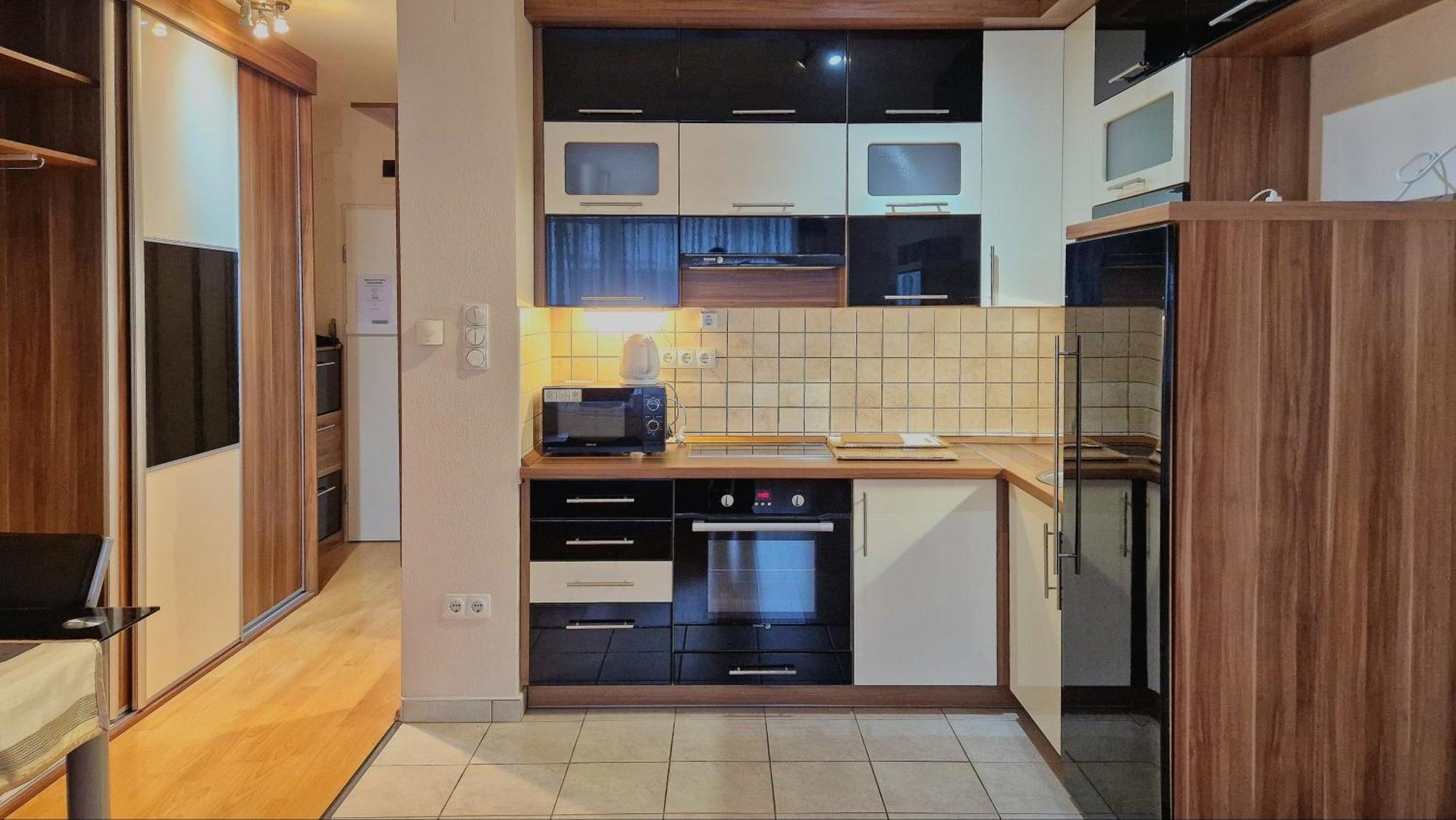 H10 With Free Parking Appartement *